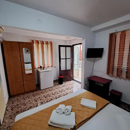 Πανσιόν Casa Family Jupiter